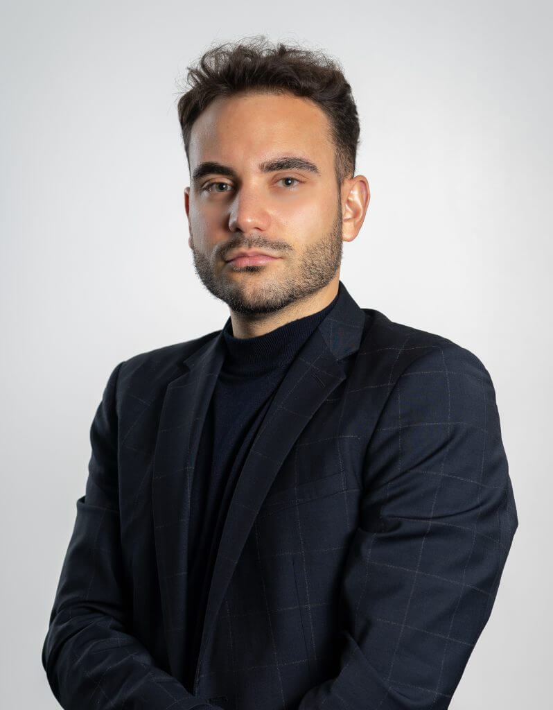 Portrait de Maître Sly CROQUELOIS-AMRI, avocat au Barreau de Lille